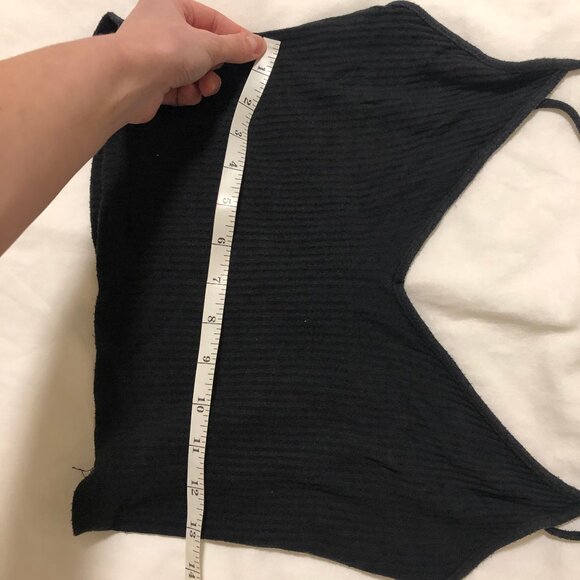 Brandy Melville Black Ribbed Crop Top V-Neck One Size - Picture 4 of 6